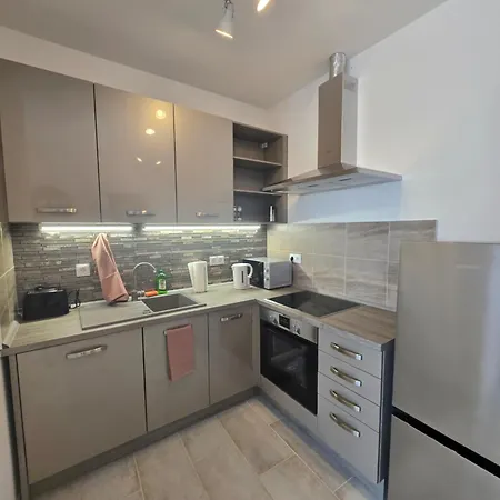 Rottenbiller Gardens 5 Apartmán *